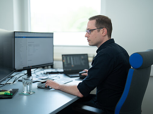 itce Betrachtung eines Bildschirms Antispam und Antivirus Lösung 